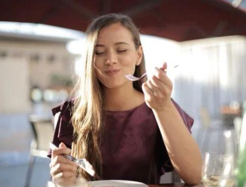 娱乐吃瓜酱老外是谁